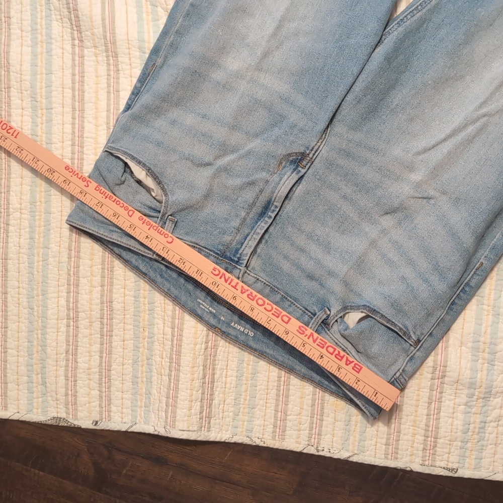 Old Navy Sky Blue Straight Leg Jeans - Picture 4 of 7